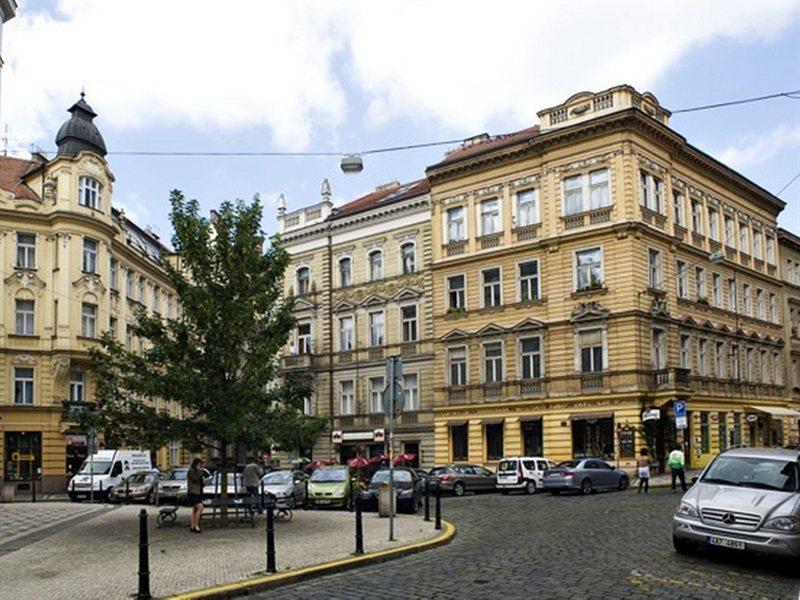 Hotel PurPur Praga Exterior foto