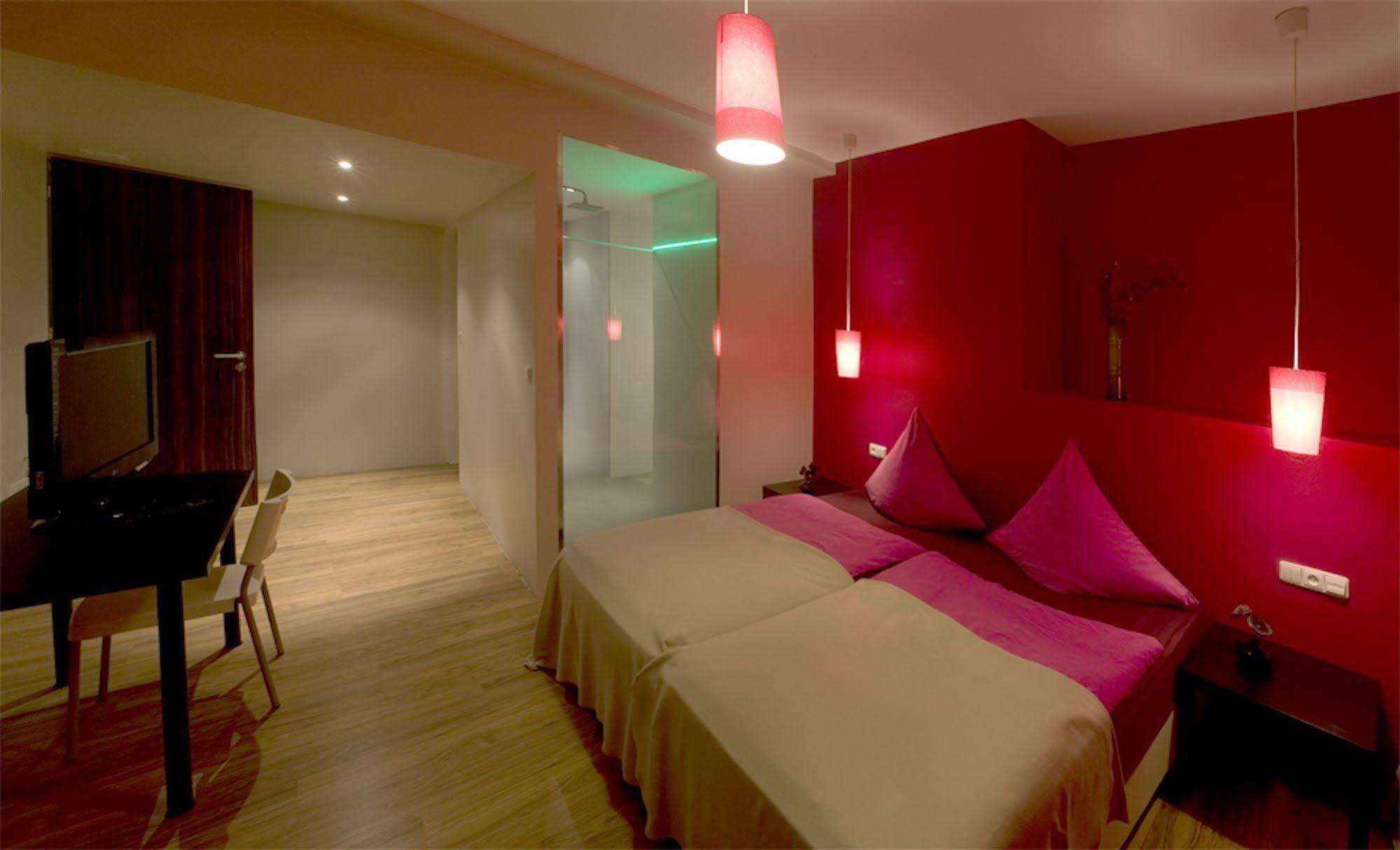 Hotel PurPur Praga Habitación foto